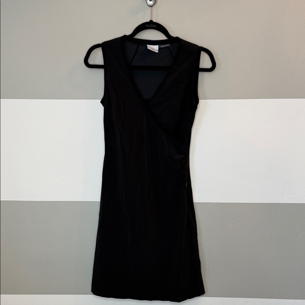 Columbia Black Sleeveless V-Neck dry fit Dress XS
